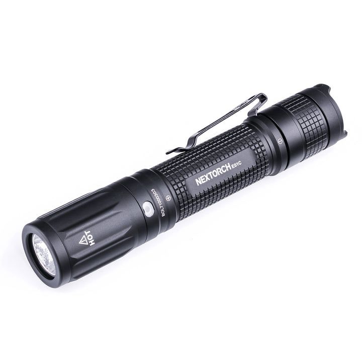 Linterna NEXTORCH E51C LUZ LED, con cable USB, 1600 lumenes